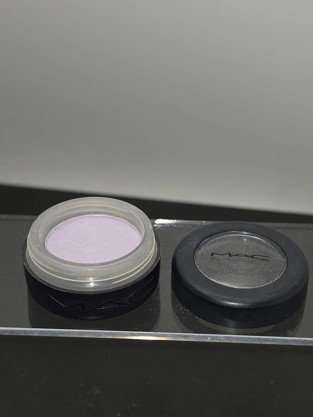 VINTAGE 1990s MAC SCREW TOP EYESHADOW - 
